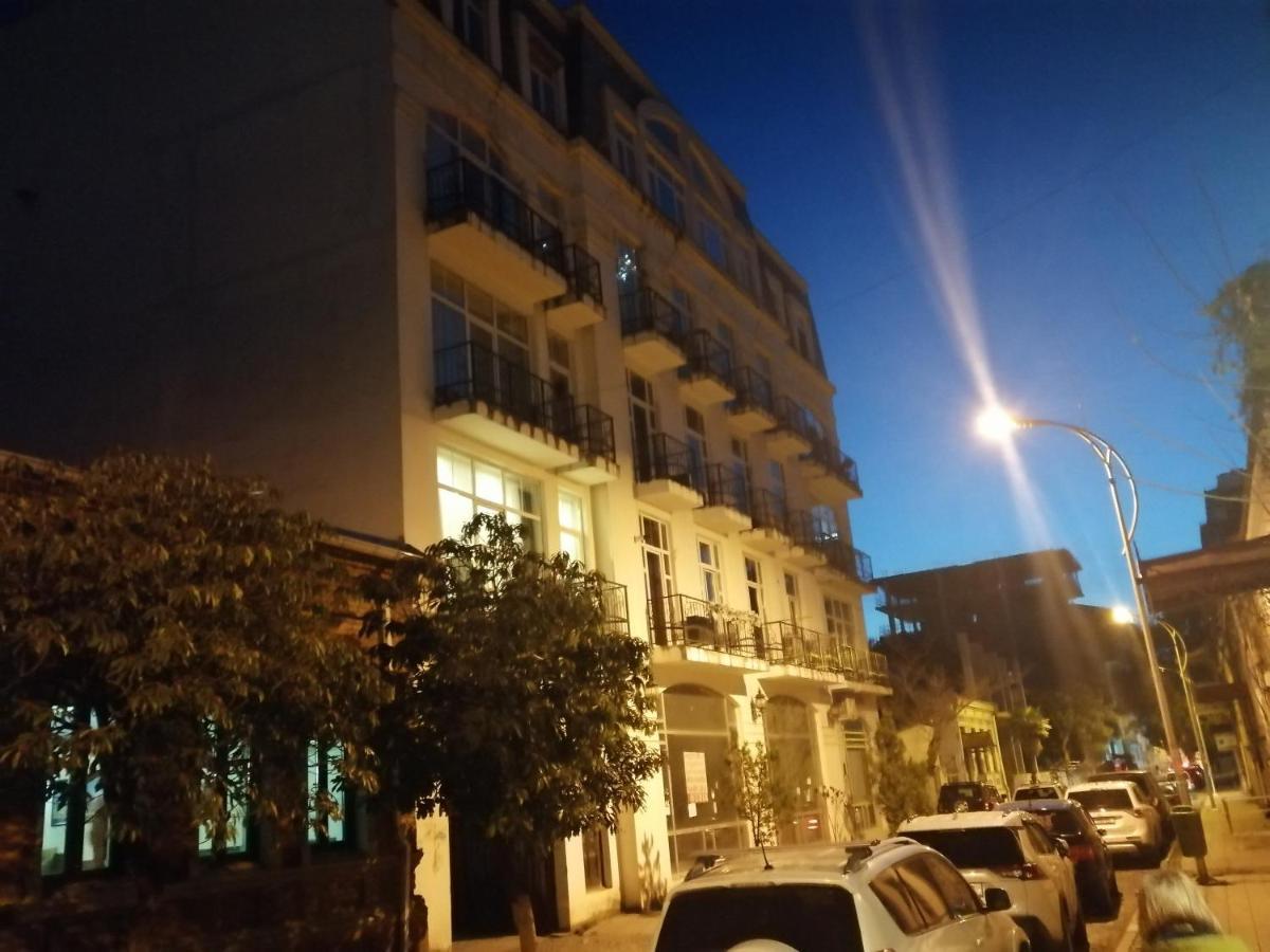 Apartments In The Historical Center Of Batumi, Near The Seaside Park Экстерьер фото